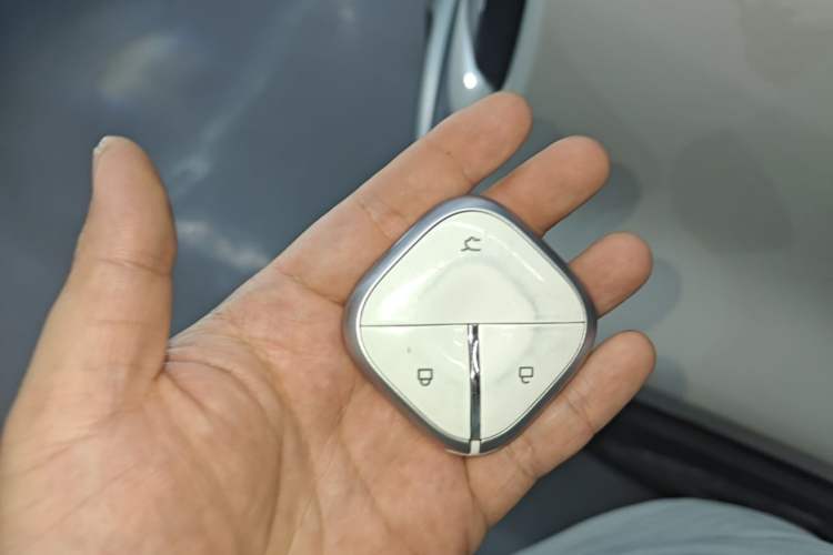 Used Baojun Spark EUV 2026 301km Flagship Edition Vehicle Key