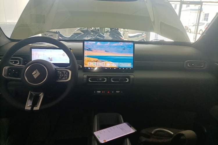Used Baojun Spark EUV 2026 Model 501km Flagship Edition Audio And AC Panel
