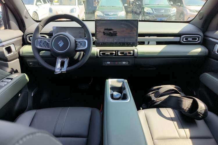 Used Baojun Spark EUV 2026 301km Flagship Edition Center Console