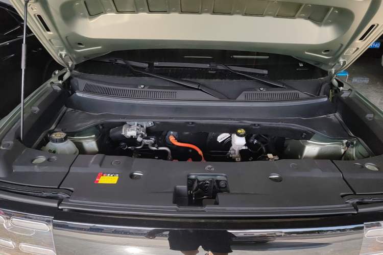 Used Baojun Spark EUV 2026 Model 401km Flagship Edition Engine Bay
