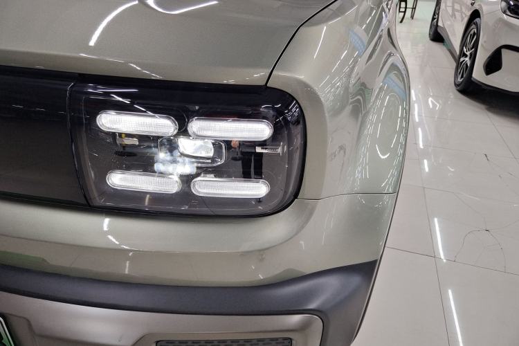 Used Baojun Spark EUV 2026 Model 401km Flagship Edition Exterior 2