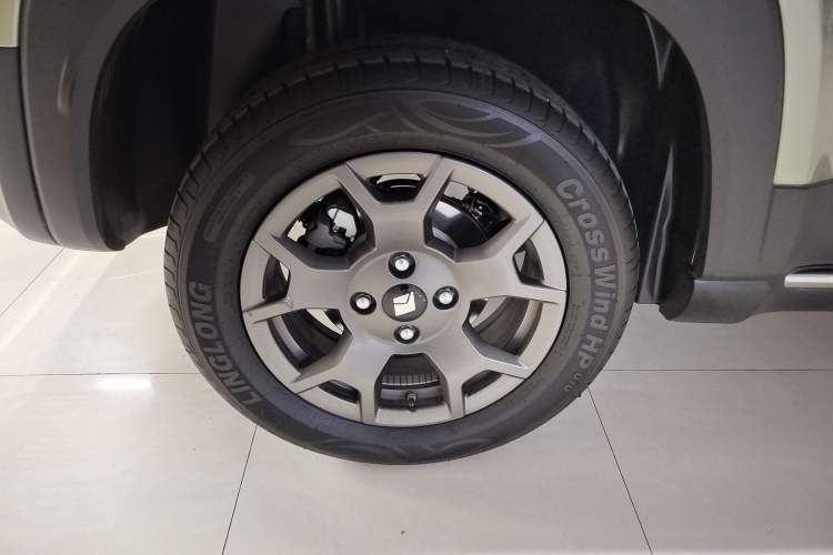 Used Baojun Spark EUV 2026 Model 401km Flagship Edition Exterior 4