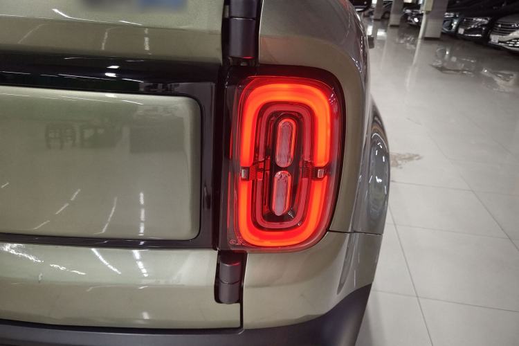 Used Baojun Spark EUV 2026 Model 401km Flagship Edition Exterior 5