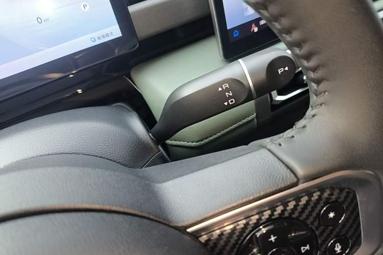 Used Baojun Spark EUV 2026 301km Flagship Edition Gear Lever