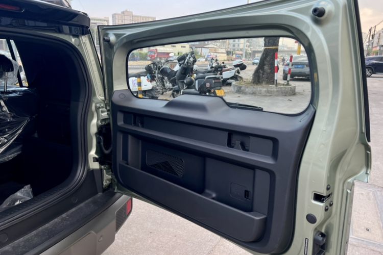 Used Baojun Spark EUV 2026 301km Flagship Edition Interior 5