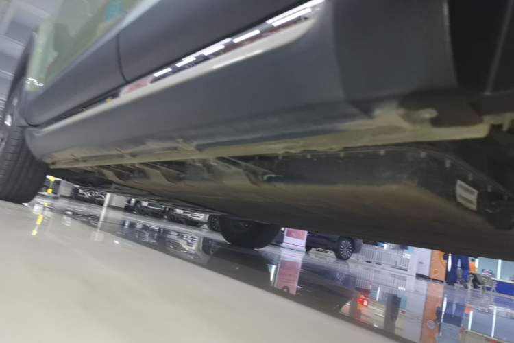 Used Baojun Spark EUV 2026 Model 401km Flagship Edition Left Side Sill