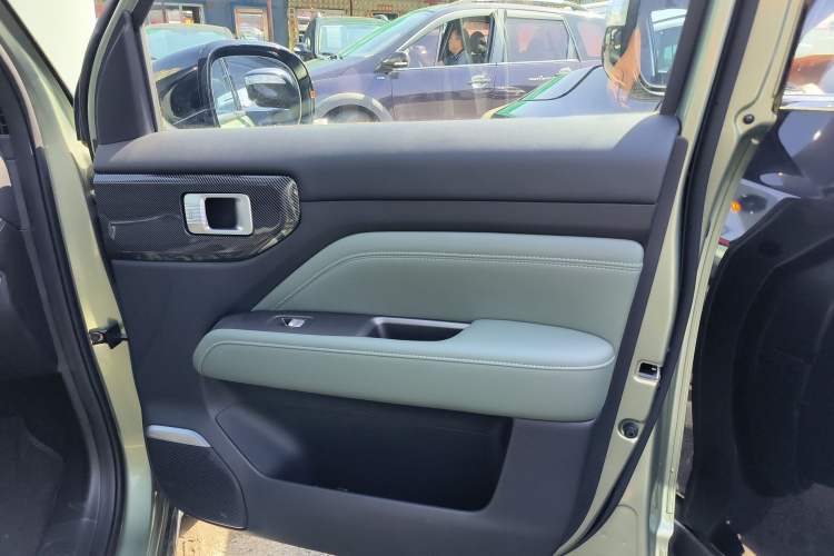 Used Baojun Spark EUV 2026 301km Flagship Edition Right Front Door Interior
