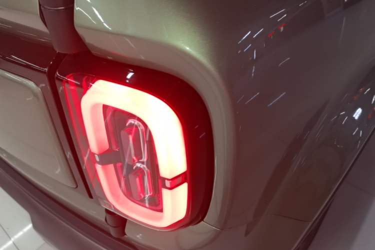 Used Baojun Spark EUV 2026 Model 401km Flagship Edition Right Rear Taillight