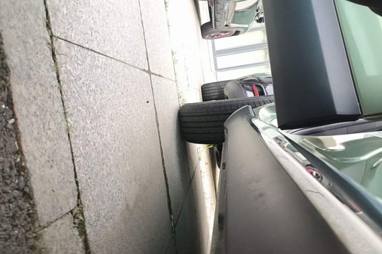 Used Baojun Spark EUV 2026 301km Flagship Edition Right Side Sill