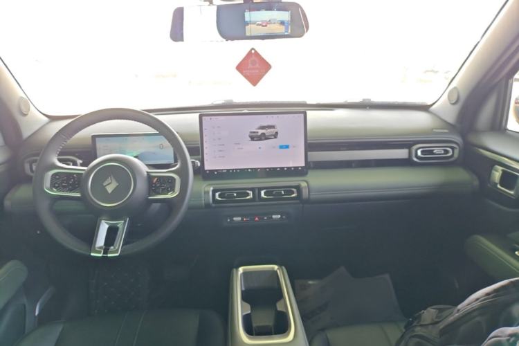 Used Baojun Spark EUV 2026 301km Flagship Edition Center Console