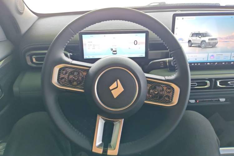 Used Baojun Spark EUV 2026 301km Flagship Edition Steering Wheel