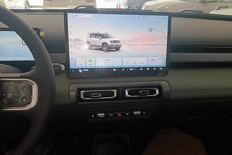Used Baojun Spark EUV 2026 301km Flagship Edition Audio And AC Panel