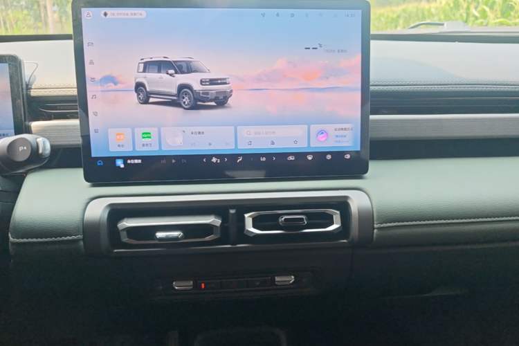 Used Baojun Spark EUV 2026 301km Flagship Edition Audio And AC Panel
