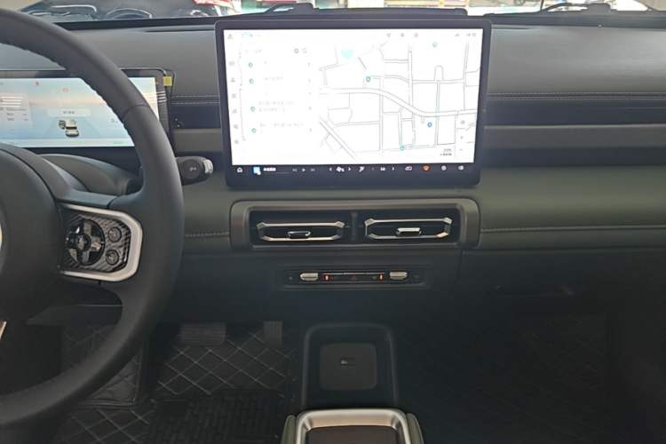 Used Baojun Spark EUV 2026 Model 501km Flagship Edition Audio And AC Panel