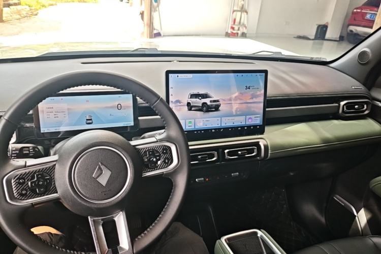 Used Baojun Spark EUV 2026 301km Flagship Edition Center Console