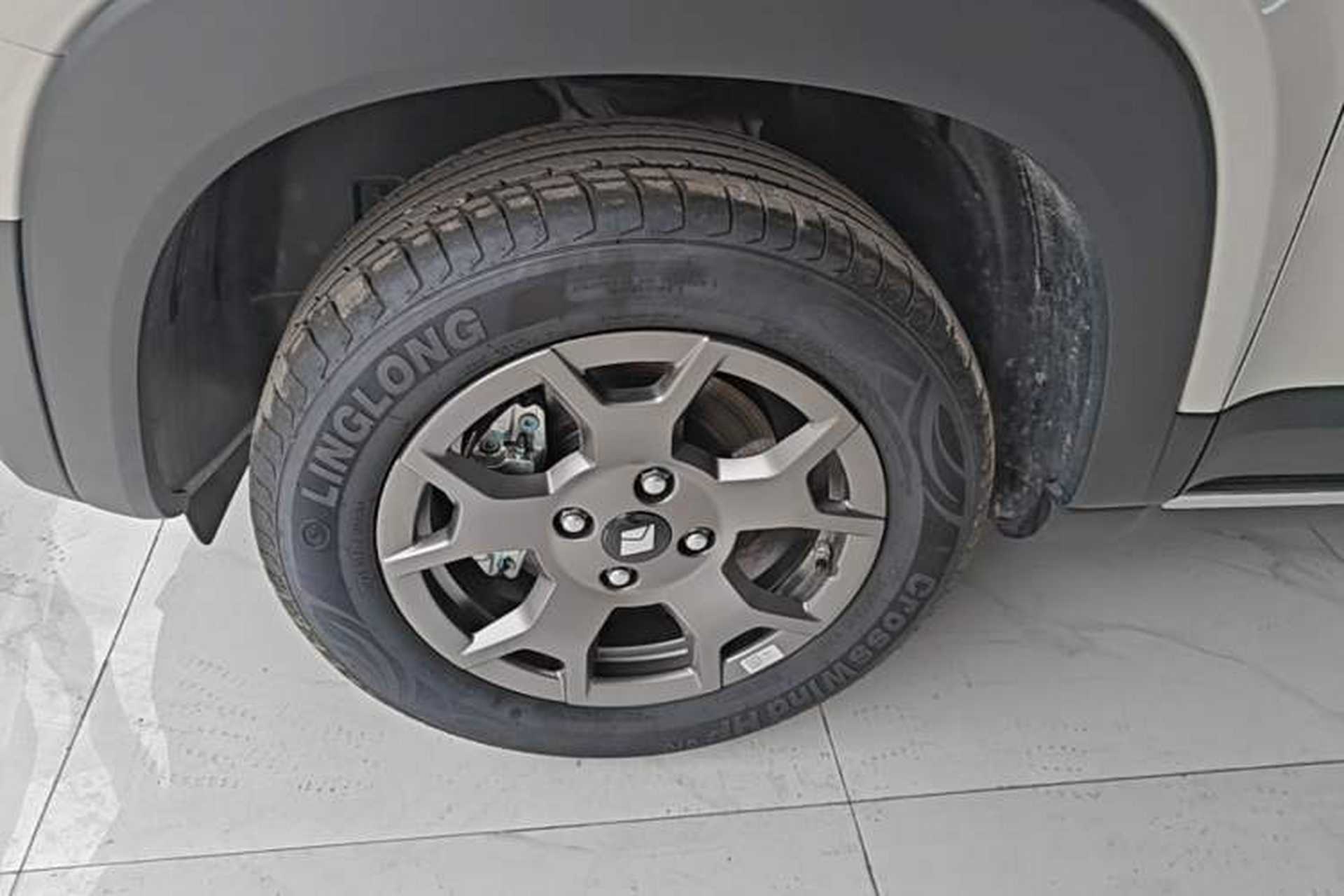 Used Baojun Spark EUV 2026 301km Flagship Edition Exterior 4