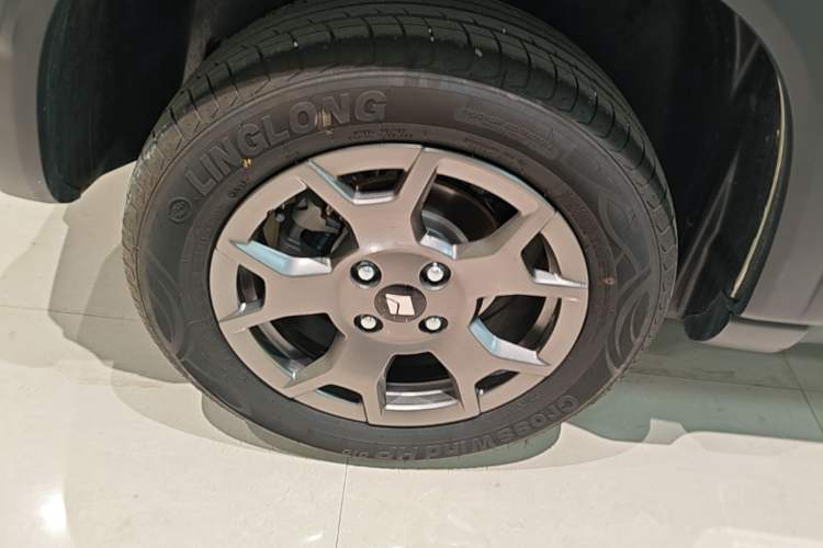 Used Baojun Spark EUV 2026 301km Flagship Edition Exterior 5
