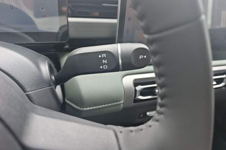 Used Baojun Spark EUV 2026 301km Flagship Edition Gear Lever