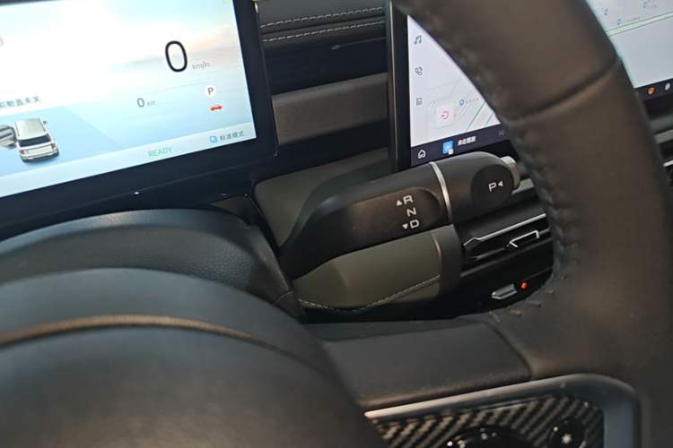 Used Baojun Spark EUV 2026 Model 501km Flagship Edition Gear Lever
