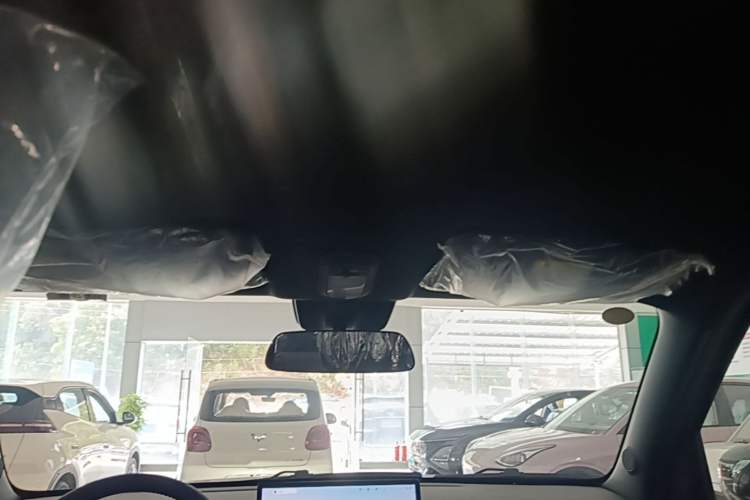 Used Baojun Spark EUV 2026 301km Flagship Edition Headliner