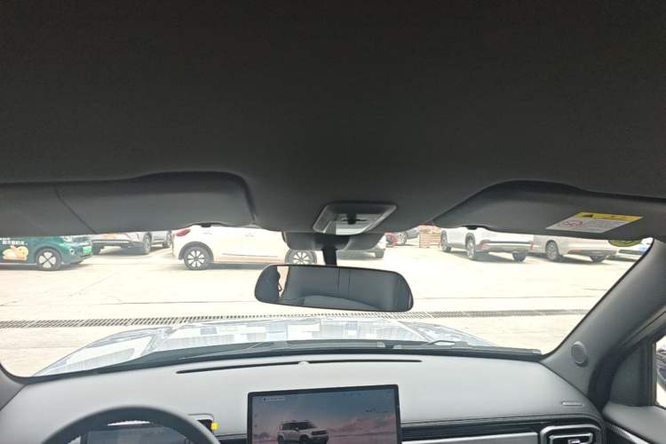 Used Baojun Spark EUV 2026 301km Flagship Edition Headliner