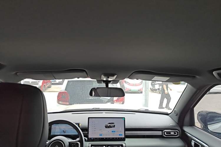 Used Baojun Spark EUV 2026 301km Flagship Edition Headliner