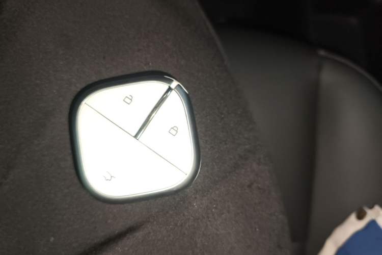 Used Baojun Spark EUV 2026 Model 501km Flagship Edition Interior 1