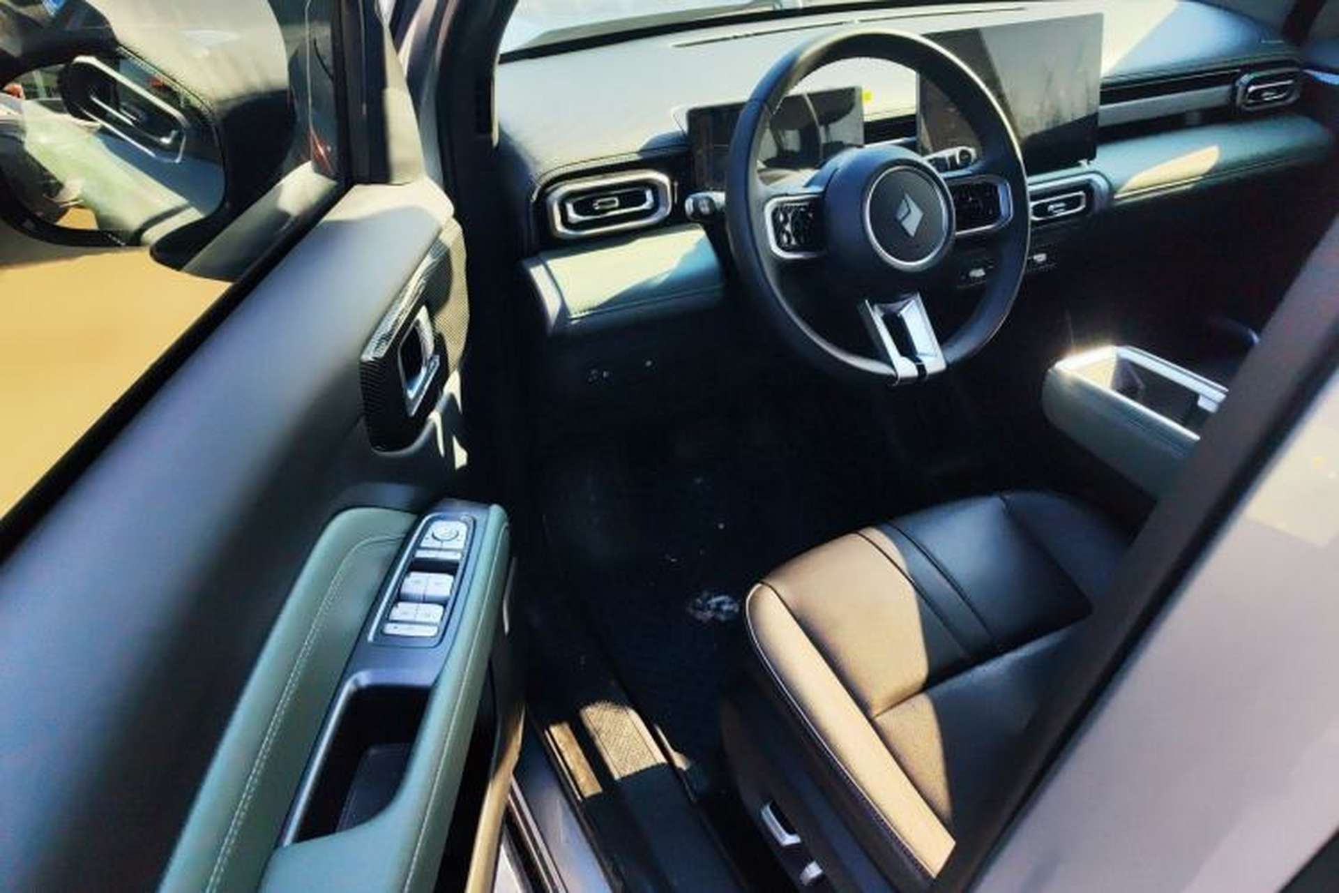 Used Baojun Spark EUV 2026 301km Flagship Edition Interior 3