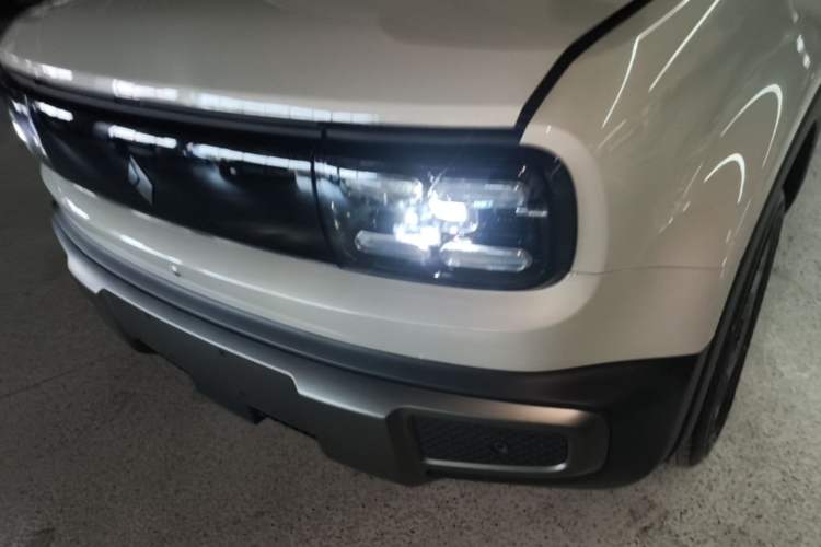 Used Baojun Spark EUV 2026 Model 501km Flagship Edition Left Front Headlight