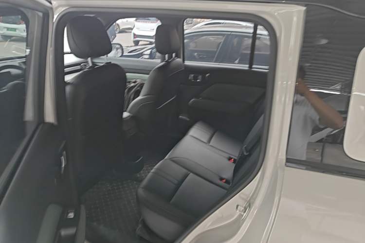 Used Baojun Spark EUV 2026 301km Flagship Edition Left Rear Seat