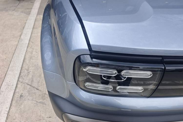 Used Baojun Spark EUV 2026 301km Flagship Edition Right Front Headlight