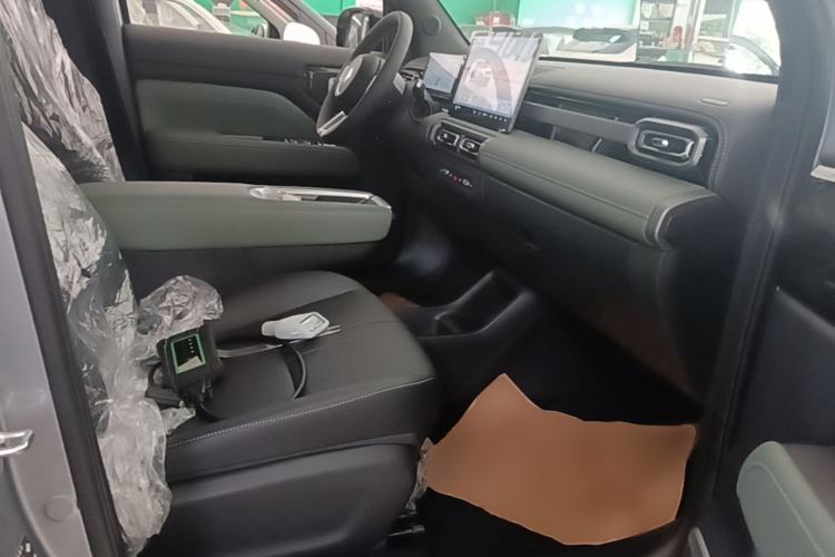 Used Baojun Spark EUV 2026 301km Flagship Edition Right Front Seat