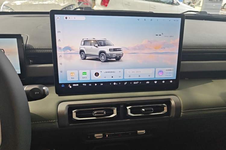 Used Baojun Spark EUV 2026 301km Flagship Edition Audio And AC Panel