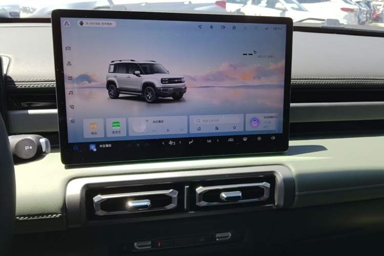 Used Baojun Spark EUV 2026 Model 501km Smart Luxury Edition Audio And AC Panel