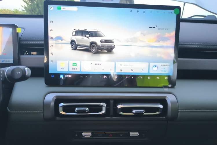 Used Baojun Spark EUV 2026 301km Flagship Edition Audio And AC Panel
