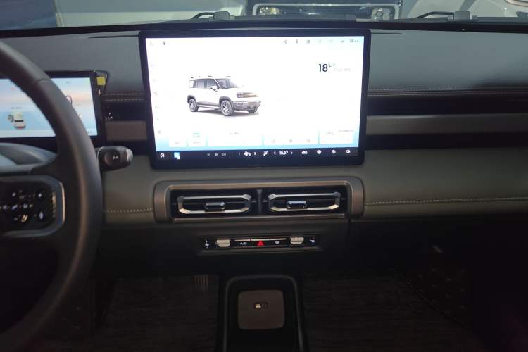 Used Baojun Spark EUV 2026 Model 501km Flagship Edition Audio And AC Panel