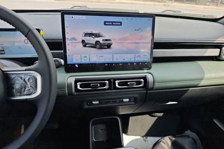 Used Baojun Spark EUV 2026 301km Flagship Edition Audio And AC Panel