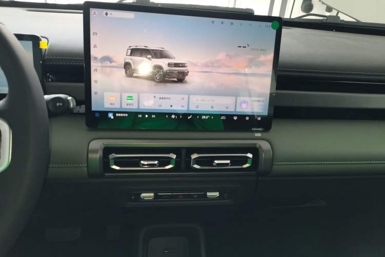 Used Baojun Spark EUV 2026 301km Flagship Edition Audio And AC Panel