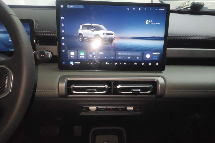 Used Baojun Spark EUV 2026 301km Flagship Edition Audio And AC Panel
