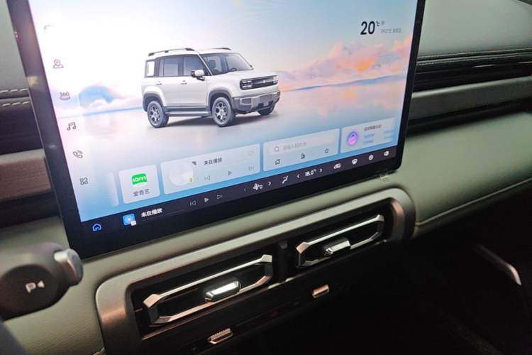 Used Baojun Spark EUV 2026 301km Flagship Edition Audio And AC Panel
