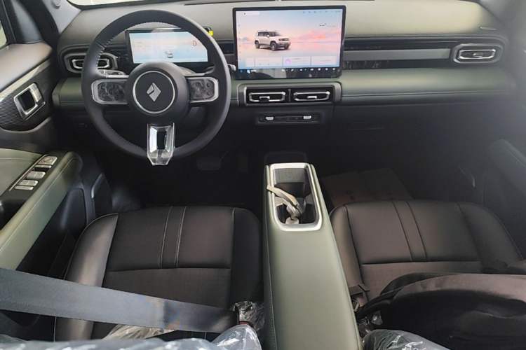 Used Baojun Spark EUV 2026 301km Flagship Edition Center Console