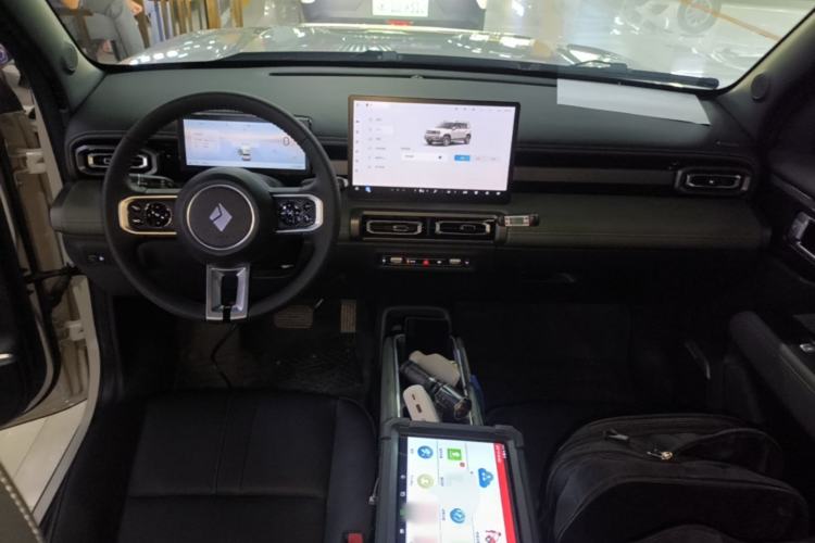 Used Baojun Spark EUV 2026 301km Flagship Edition Center Console