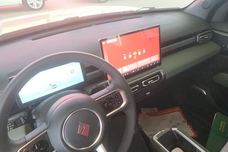 Used Baojun Spark EUV 2026 301km Flagship Edition Center Console
