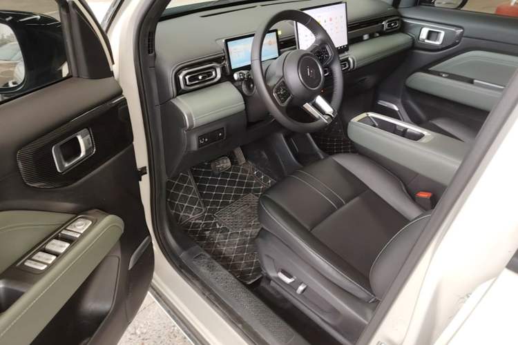 Used Baojun Spark EUV 2026 Model 401km Flagship Edition Driver Seat