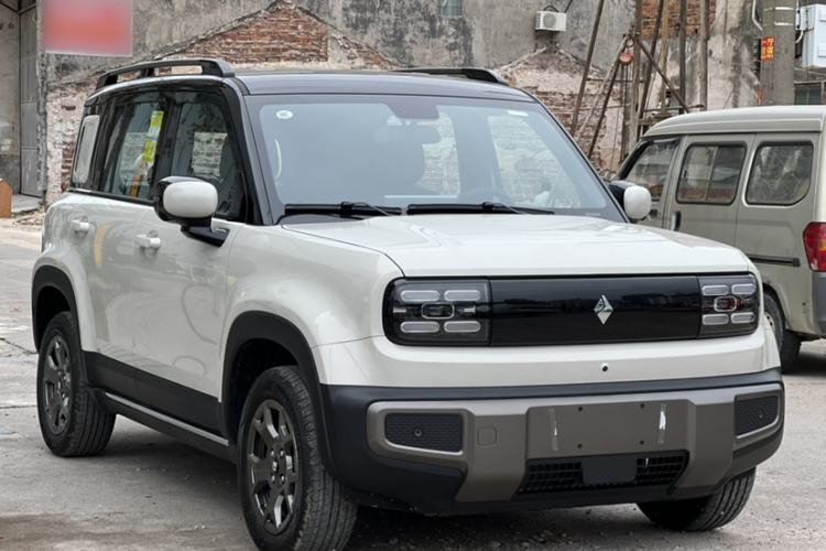 Used Baojun Spark EUV 2026 301km Flagship Edition Exterior 2