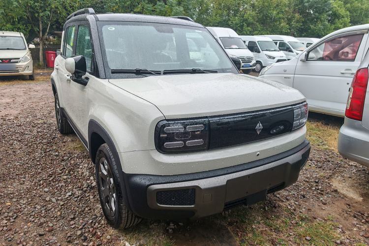 Used Baojun Spark EUV 2026 301km Flagship Edition Exterior 3