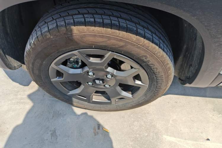 Used Baojun Spark EUV 2026 301km Flagship Edition Exterior 4