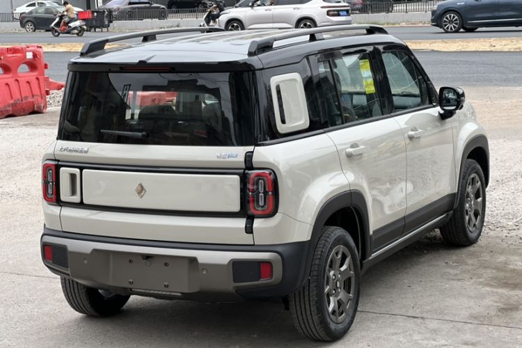 Used Baojun Spark EUV 2026 301km Flagship Edition Exterior 5