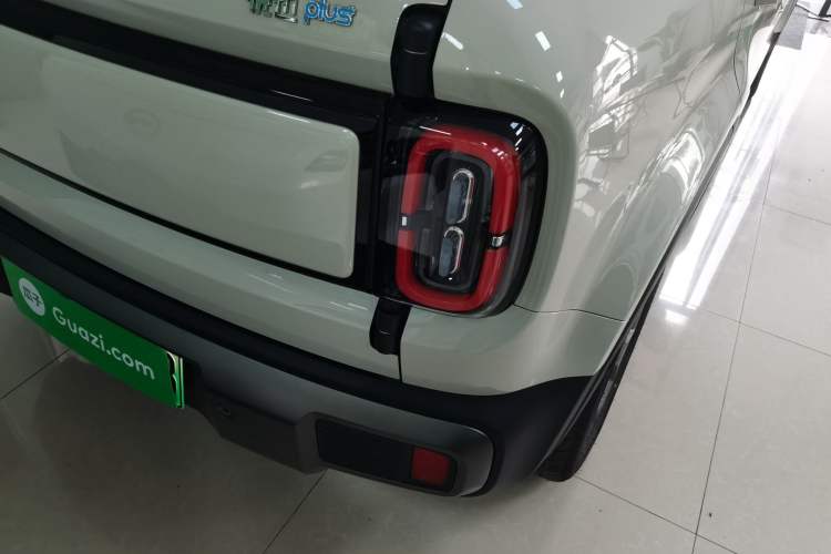 Used Baojun Spark EUV 2026 301km Flagship Edition Exterior 6