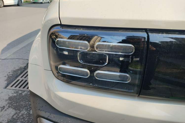 Used Baojun Spark EUV 2026 Model 401km Flagship Edition Exterior 6